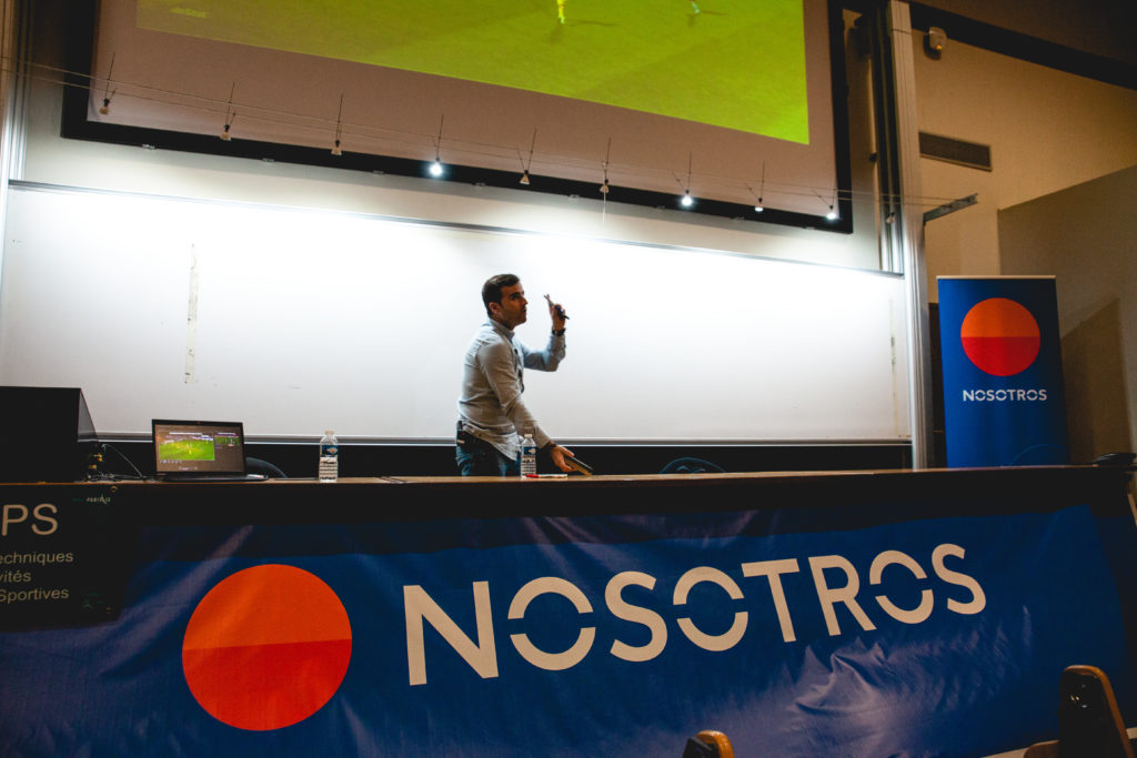 Carles Martinez Novell lors de la conférence NOSOTROS : Comment optimiser la compréhension du jeu